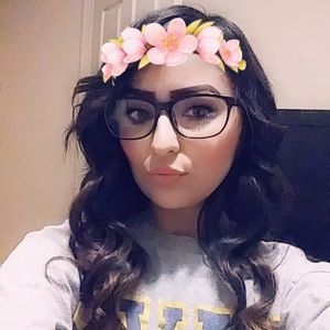 Meet your Posher, Daniela